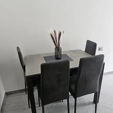 Casa Nostra A Centocelle Apartmán *